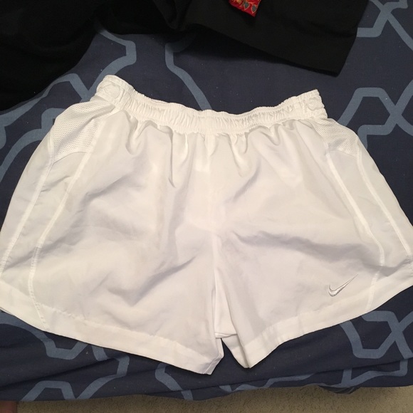 white nike womens soccer shorts